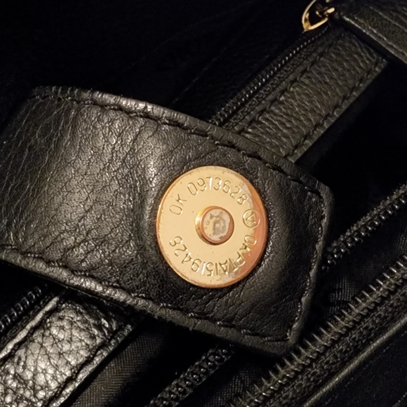 Black leather bag - Micheal Kors Hamilton Satchel Handbag - Picture 7 of 16